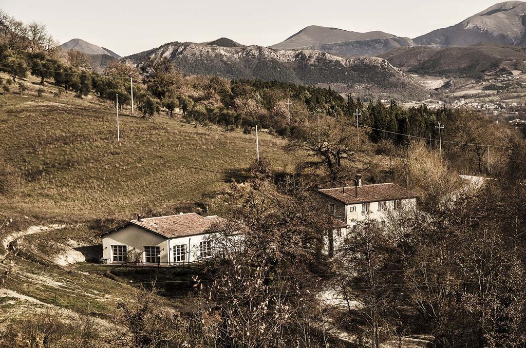 Hotel Agriturismo L'Oca Blu Gubbio Exterior foto